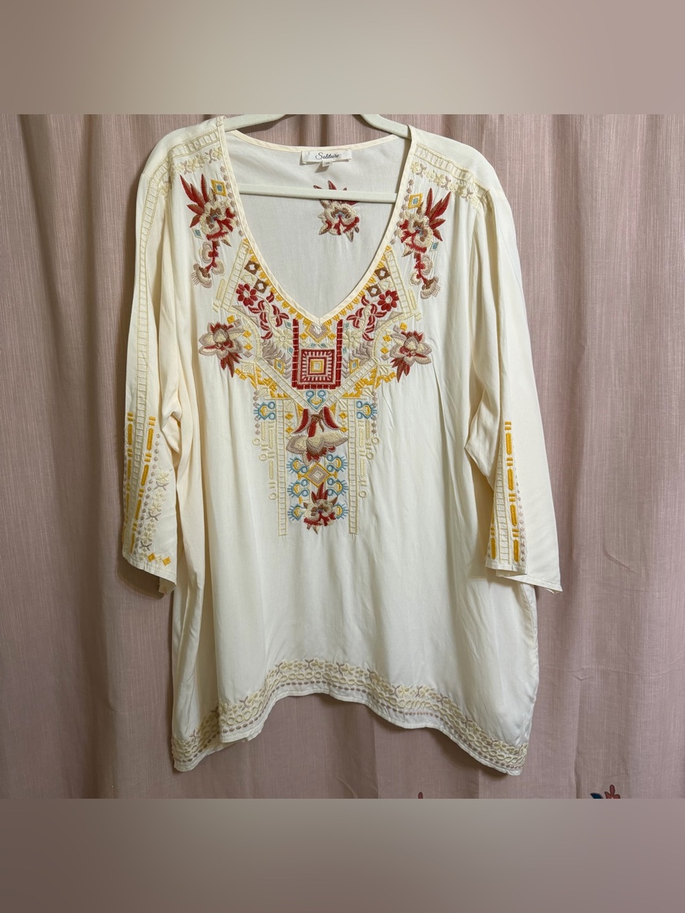 Solitaire Boho Embroidered Floral Long Cream Tunic Top Size 1X